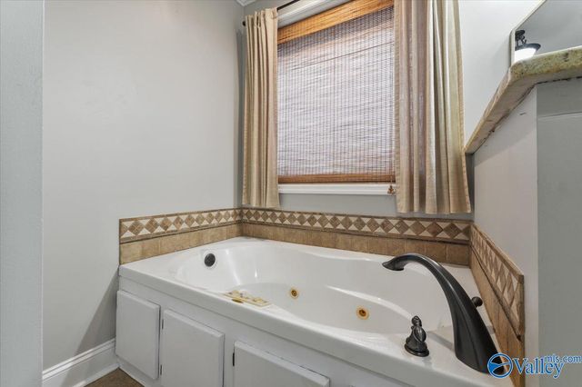 112 Shallowhill Road, Huntsville, AL 35811