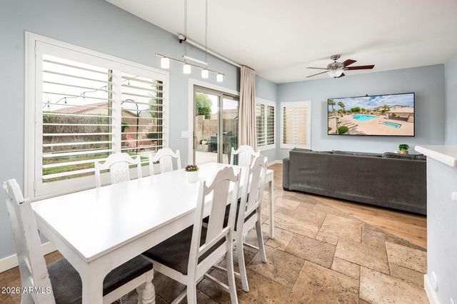 10012 E CAPRI Avenue, Mesa, AZ 85208