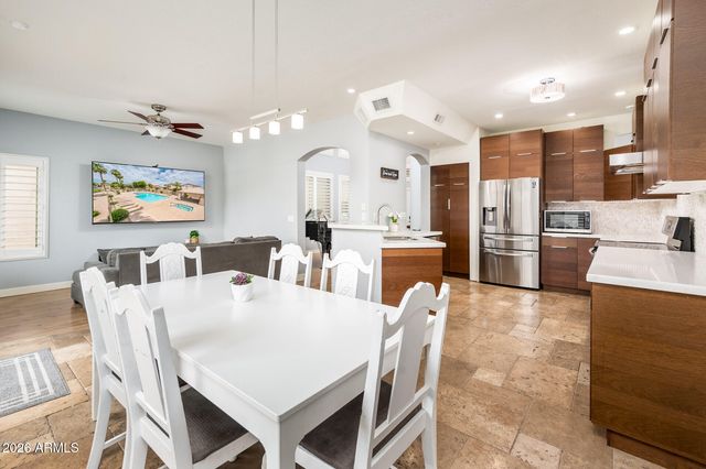 10012 E CAPRI Avenue, Mesa, AZ 85208