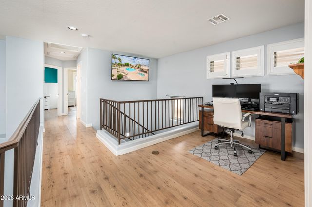 10012 E CAPRI Avenue, Mesa, AZ 85208