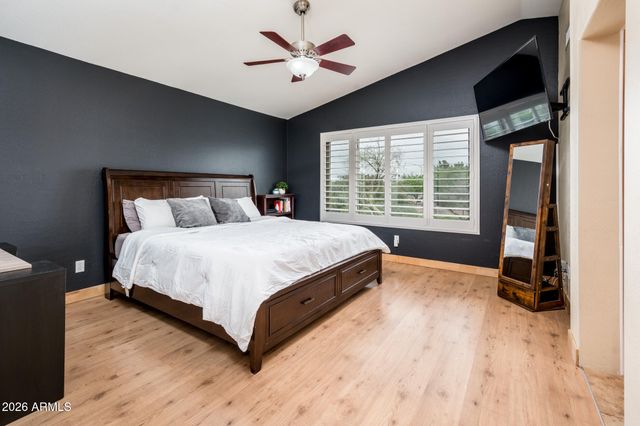 10012 E CAPRI Avenue, Mesa, AZ 85208