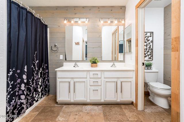 10012 E CAPRI Avenue, Mesa, AZ 85208