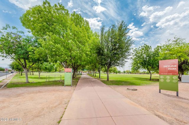 10012 E CAPRI Avenue, Mesa, AZ 85208