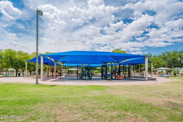 10012 E CAPRI Avenue, Mesa, AZ 85208