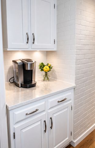 1316 Mineral Springs Road, Sterling, IL 61081