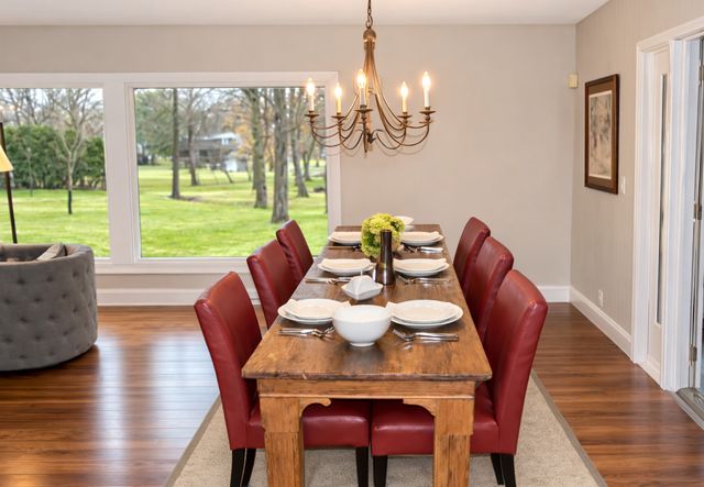 1316 Mineral Springs Road, Sterling, IL 61081