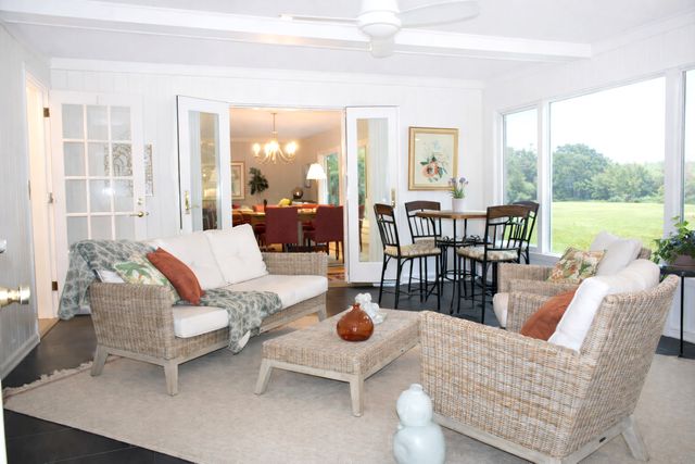 1316 Mineral Springs Road, Sterling, IL 61081