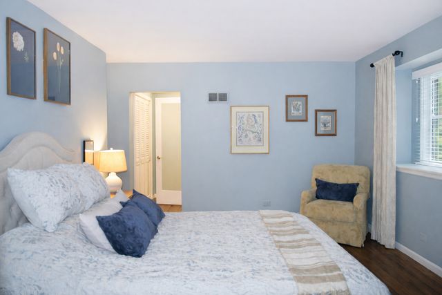 1316 Mineral Springs Road, Sterling, IL 61081