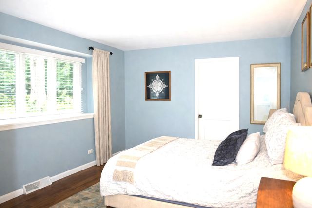 1316 Mineral Springs Road, Sterling, IL 61081