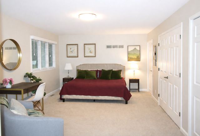 1316 Mineral Springs Road, Sterling, IL 61081