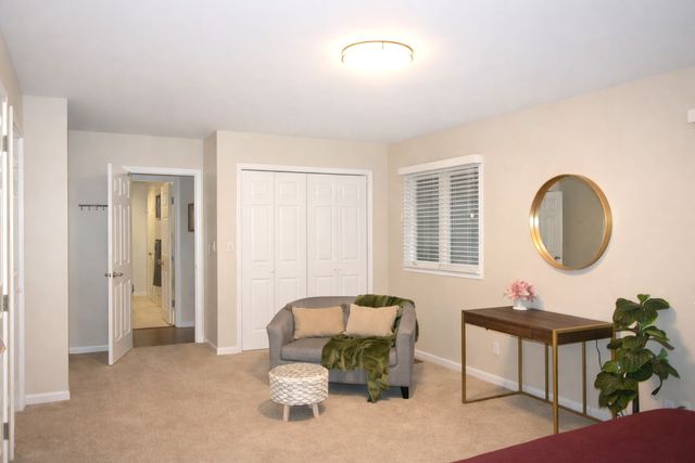 1316 Mineral Springs Road, Sterling, IL 61081