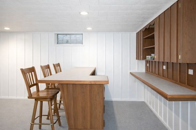 1316 Mineral Springs Road, Sterling, IL 61081