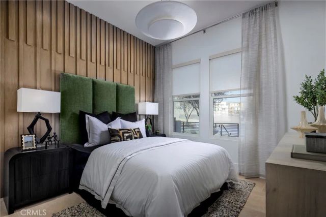 136 Creation, Irvine, CA 92618