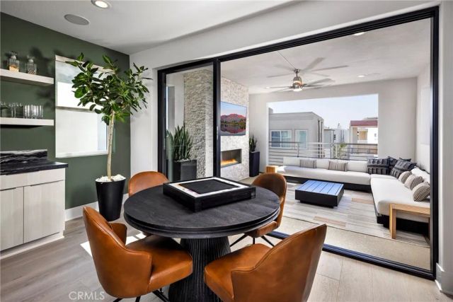 136 Creation, Irvine, CA 92618