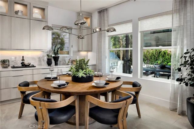 136 Creation, Irvine, CA 92618