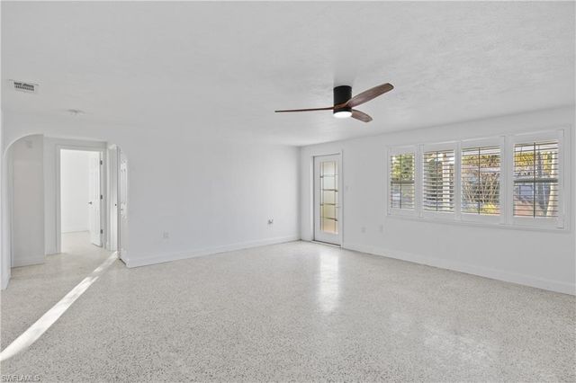 2631 Bayshore DR, Matlacha, FL 33993