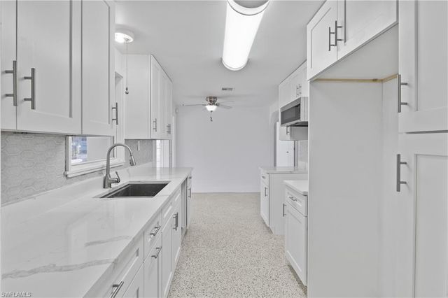 2631 Bayshore DR, Matlacha, FL 33993