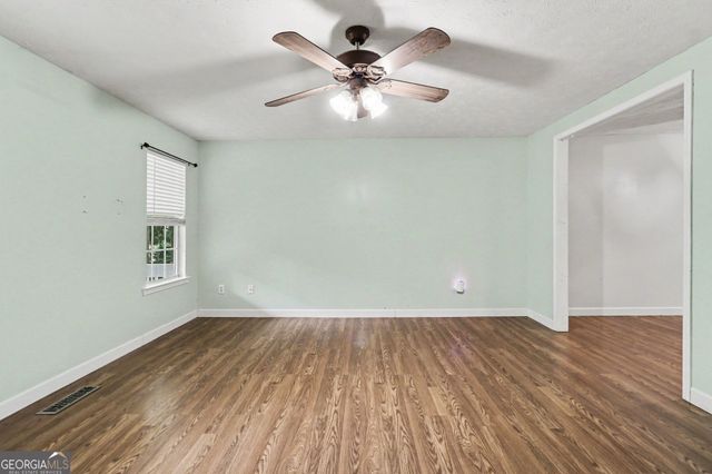 425 Tommy Thompson Way, Whitesburg, GA 30185