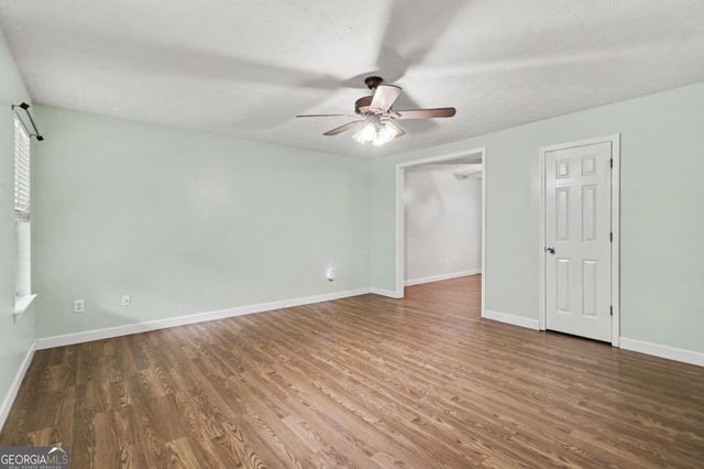 425 Tommy Thompson Way, Whitesburg, GA 30185