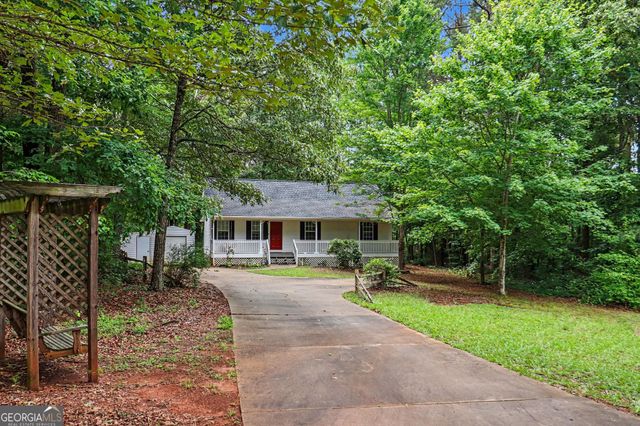 425 Tommy Thompson Way, Whitesburg, GA 30185