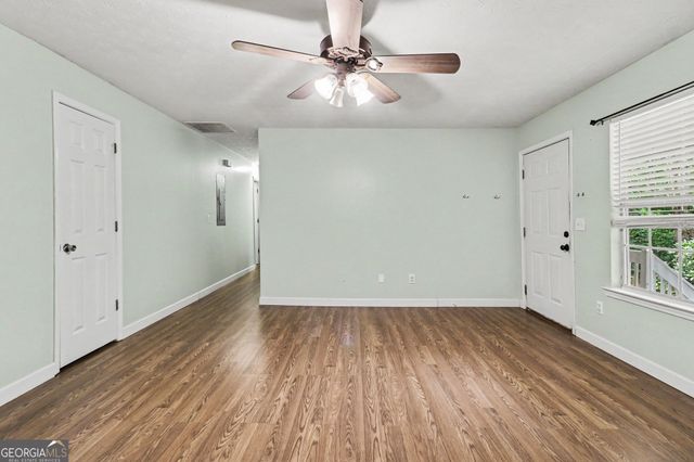 425 Tommy Thompson Way, Whitesburg, GA 30185
