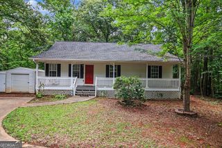425 Tommy Thompson Way, Whitesburg, GA 30185