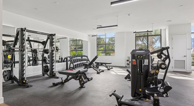 4465 Griffin Road A1E, Davie, FL 33314
