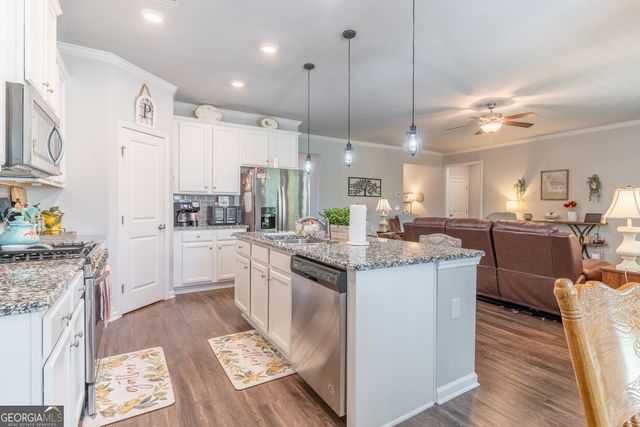 1079 Kingswood Way, Hoschton, GA 30548