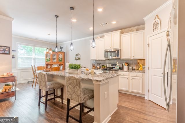 1079 Kingswood Way, Hoschton, GA 30548