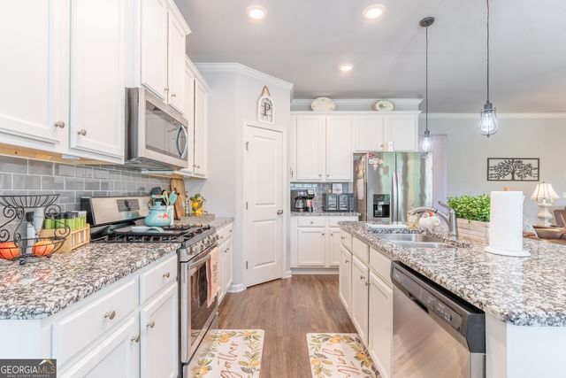 1079 Kingswood Way, Hoschton, GA 30548