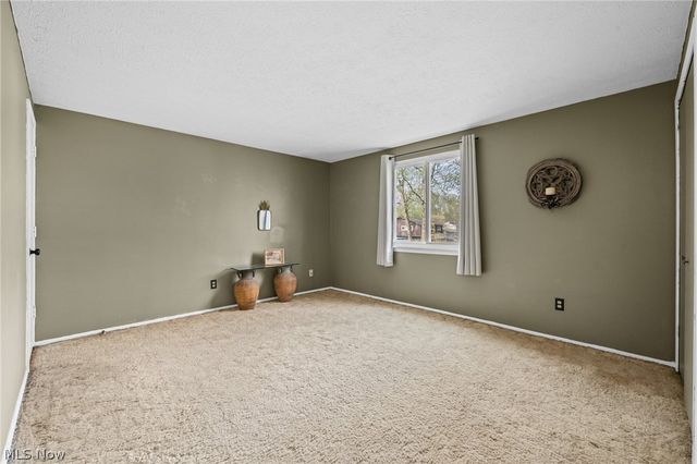 6512 Miller Drive, North Ridgeville, OH 44039
