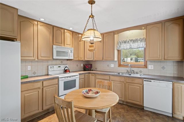 6512 Miller Drive, North Ridgeville, OH 44039