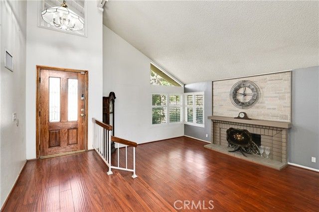 10 Bluff Point, Pomona, CA 91766