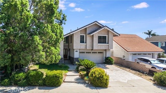 10 Bluff Point, Pomona, CA 91766