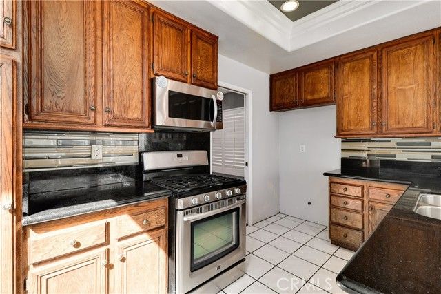 10 Bluff Point, Pomona, CA 91766