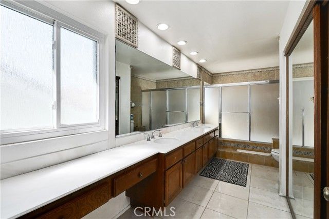 10 Bluff Point, Pomona, CA 91766