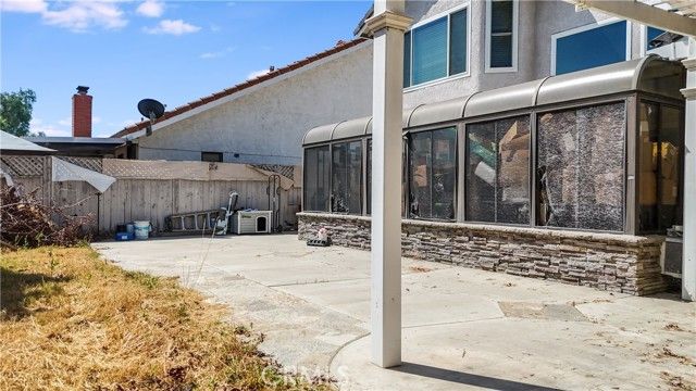 10 Bluff Point, Pomona, CA 91766
