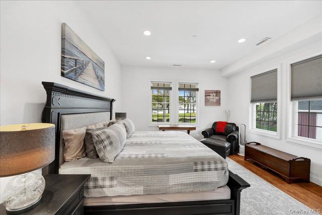 2 Harbor Lane 102, New Rochelle, NY 10805