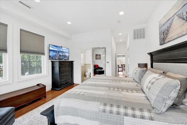 2 Harbor Lane 102, New Rochelle, NY 10805