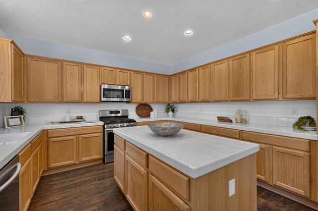 5409 Banfield Dr, Sacramento, CA 95835
