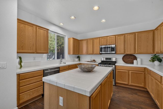 5409 Banfield Dr, Sacramento, CA 95835