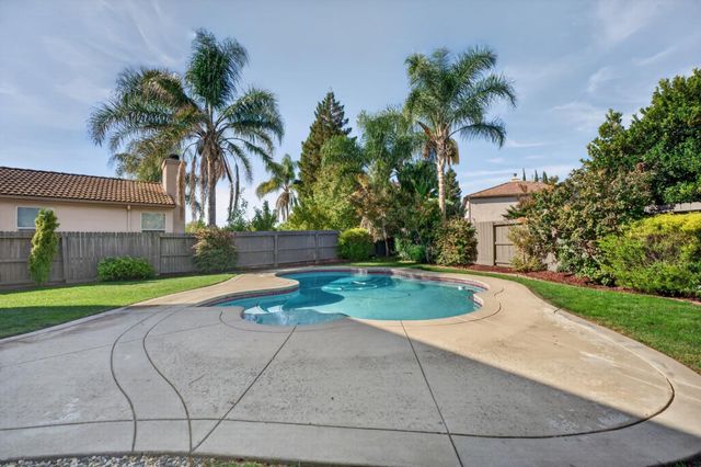 5409 Banfield Dr, Sacramento, CA 95835