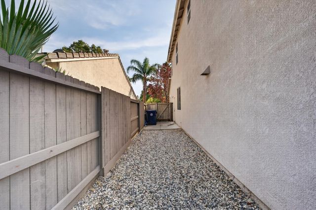 5409 Banfield Dr, Sacramento, CA 95835