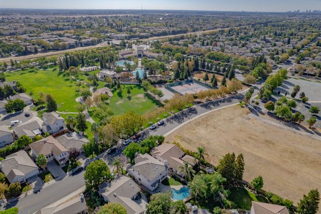 5409 Banfield Dr, Sacramento, CA 95835