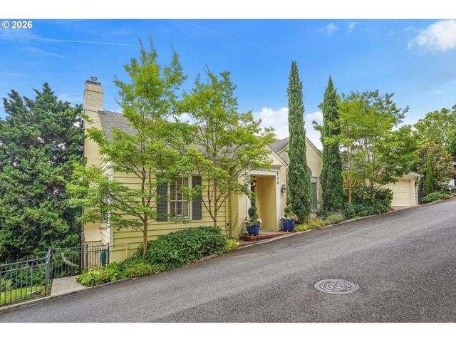 500 Nw MAYWOOD Dr, Portland, OR 97210