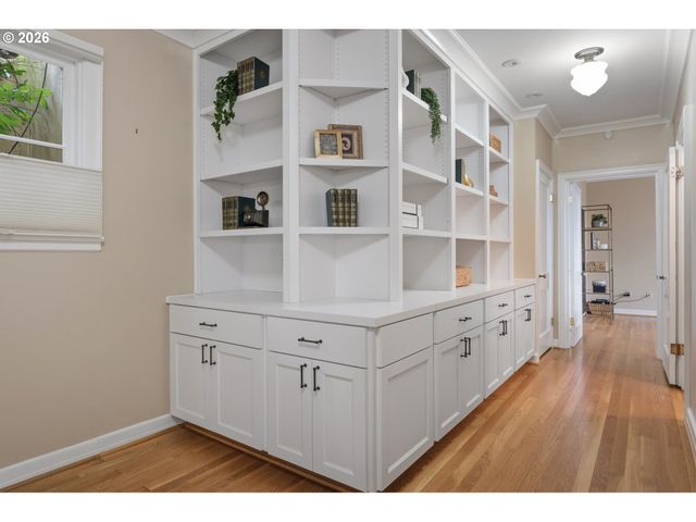 500 Nw MAYWOOD Dr, Portland, OR 97210