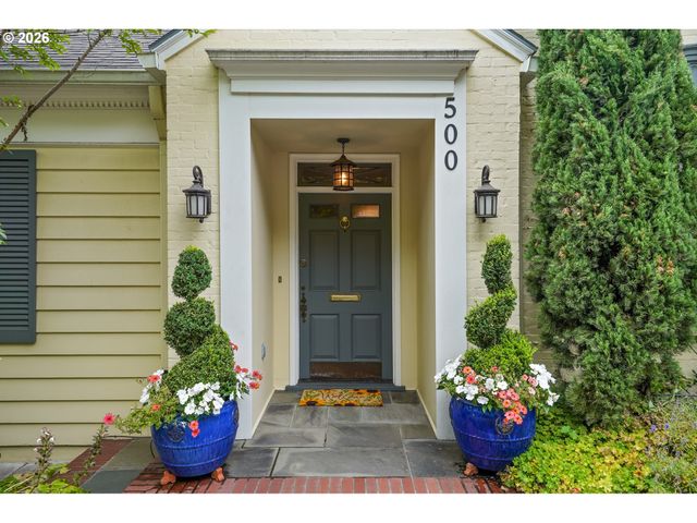 500 Nw MAYWOOD Dr, Portland, OR 97210