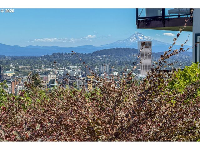 500 Nw MAYWOOD Dr, Portland, OR 97210