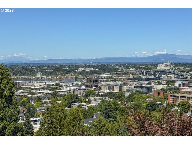 500 Nw MAYWOOD Dr, Portland, OR 97210