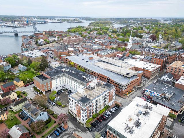 77 Hanover St Unit 11, Portsmouth, NH 03801
